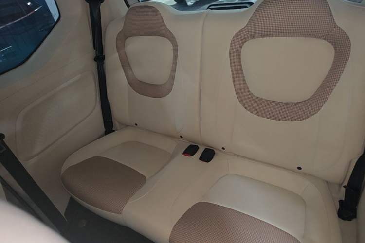 Used Wuling Hongguang MINIEV 2024 3rd Generation 215km Youth Edition Left Rear Seat