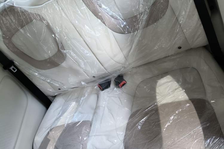 Used Wuling Hongguang MINIEV 2024 3rd Generation 215km Youth Edition Left Rear Seat