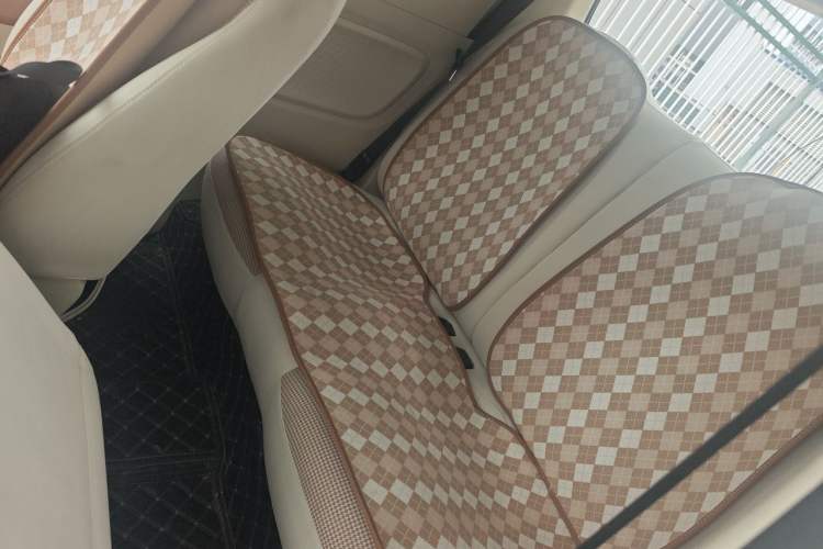 Used Wuling Hongguang MINIEV 2024 3rd Generation 215km Youth Edition Left Rear Seat