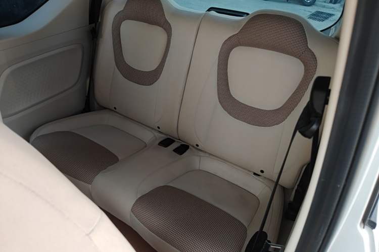 Used Wuling Hongguang MINIEV 2024 3rd Generation 215km Advanced Version Left Rear Seat