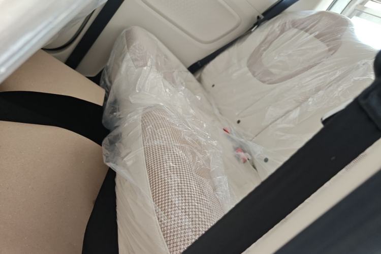 Used Wuling Hongguang MINIEV 2024 3rd Generation 215km Youth Edition Left Rear Seat