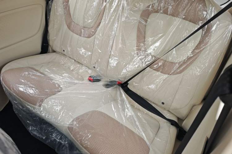 Used Wuling Hongguang MINIEV 2024 3rd Generation 215km Youth Edition Left Rear Seat