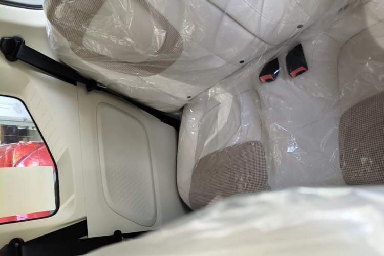 Used Wuling Hongguang MINIEV 2024 3rd Generation 215km Youth Edition Left Rear Seat