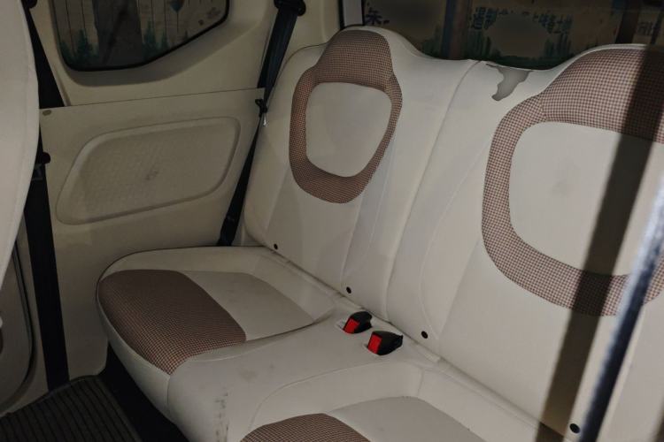 Used Wuling Hongguang MINIEV 2024 3rd Generation 215km Advanced Version Left Rear Seat