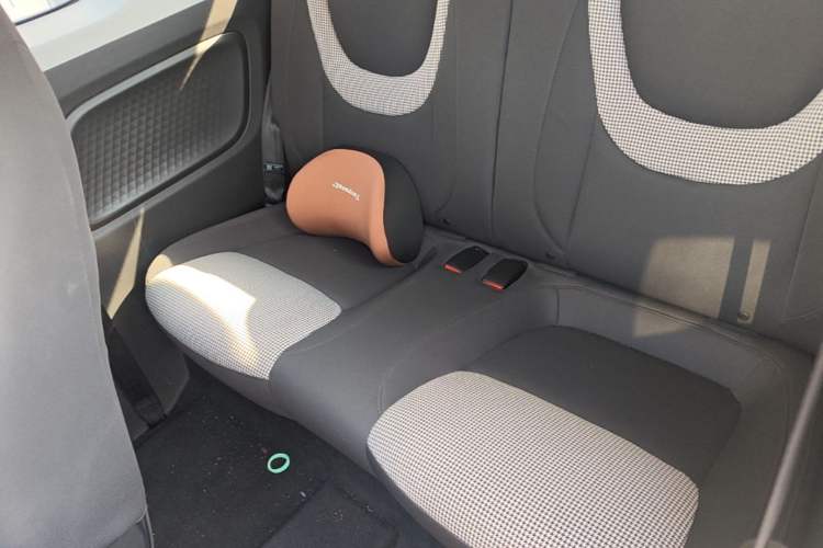 Used Wuling Hongguang MINIEV 2024 3rd Generation 215km Youth Edition Left Rear Seat