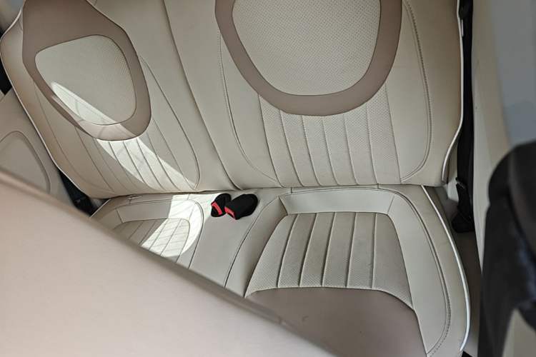 Used Wuling Hongguang MINIEV 2024 3rd Generation 215km Youth Edition Left Rear Seat