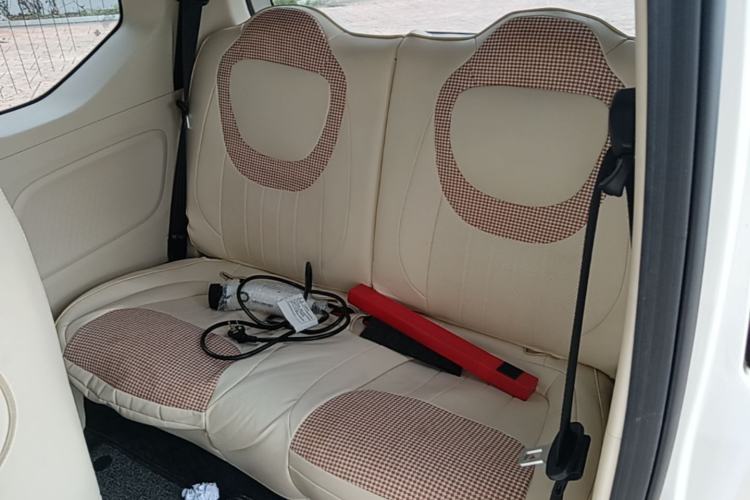 Used Wuling Hongguang MINIEV 2024 3rd Generation 215km Advanced Version Left Rear Seat