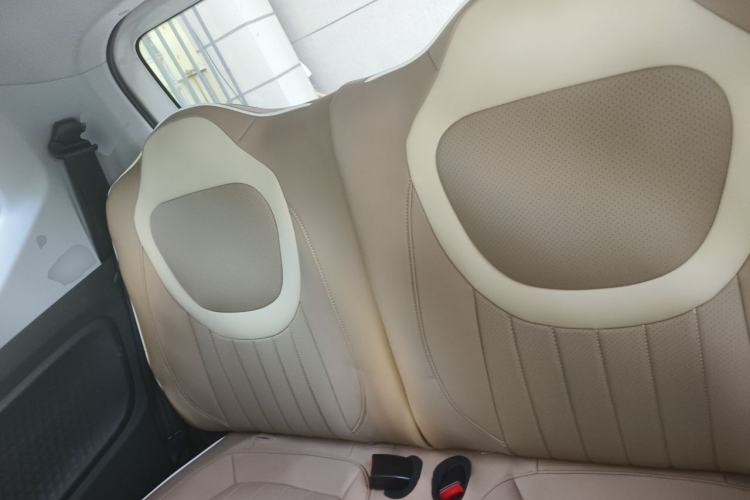 Used Wuling Hongguang MINIEV 2024 3rd Generation 215km Youth Edition Left Rear Seat