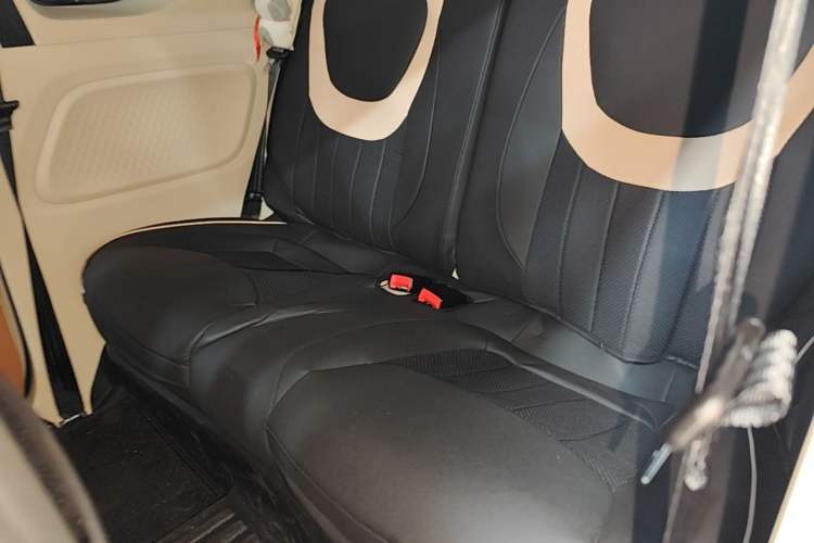 Used Wuling Hongguang MINIEV 2024 3rd Generation 215km Youth Edition Left Rear Seat