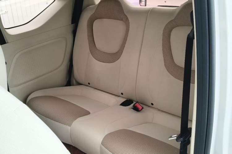 Used Wuling Hongguang MINIEV 2024 3rd Generation 215km Youth Edition Left Rear Seat
