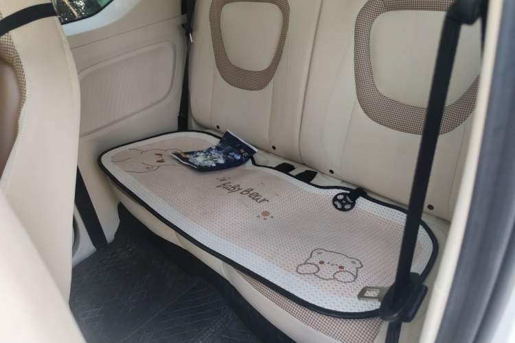 Used Wuling Hongguang MINIEV 2024 3rd Generation 215km Youth Edition Left Rear Seat