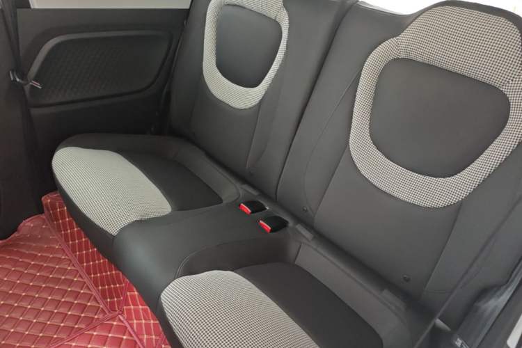 Used Wuling Hongguang MINIEV 2024 3rd Generation 215km Youth Edition Left Rear Seat