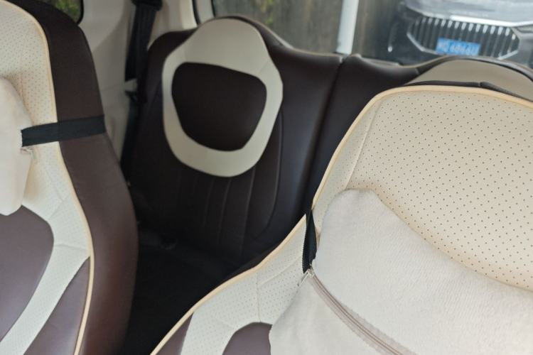 Used Wuling Hongguang MINIEV 2024 3rd Generation 215km Youth Edition Left Rear Seat