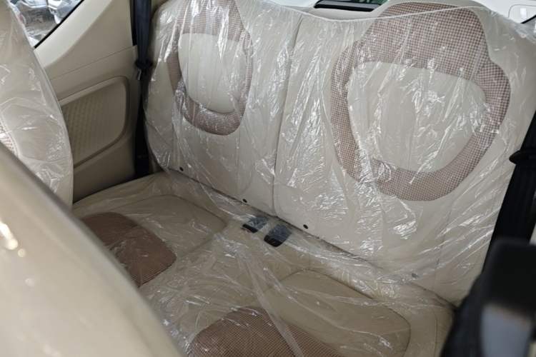 Used Wuling Hongguang MINIEV 2024 3rd Generation 215km Youth Edition Left Rear Seat