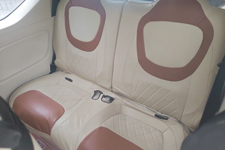Used Wuling Hongguang MINIEV 2024 3rd Generation 215km Advanced Version Left Rear Seat