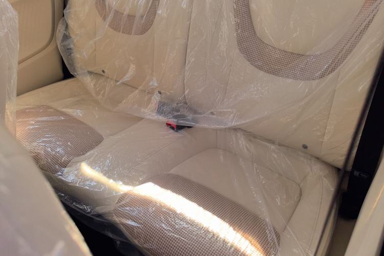 Used Wuling Hongguang MINIEV 2024 3rd Generation 215km Youth Edition Left Rear Seat