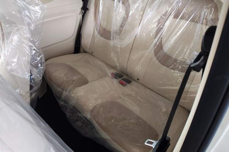 Used Wuling Hongguang MINIEV 2024 3rd Generation 215km Youth Edition Left Rear Seat