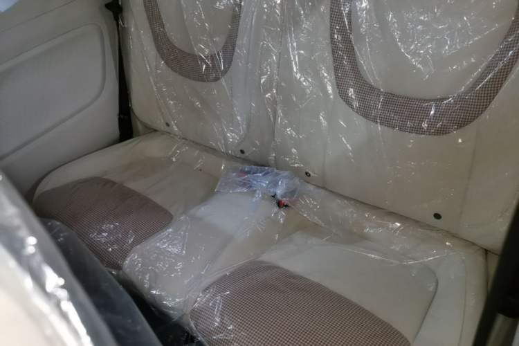 Used Wuling Hongguang MINIEV 2024 3rd Generation 215km Youth Edition Left Rear Seat