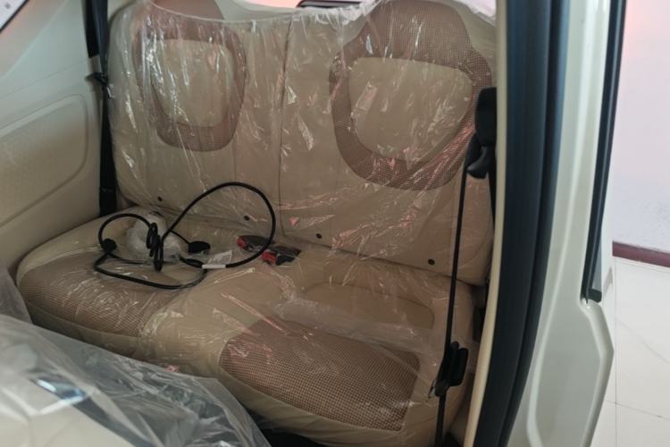 Used Wuling Hongguang MINIEV 2024 3rd Generation 215km Youth Edition Left Rear Seat