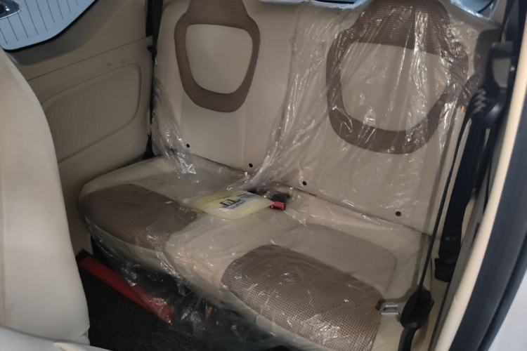 Used Wuling Hongguang MINIEV 2024 3rd Generation 215km Youth Edition Left Rear Seat