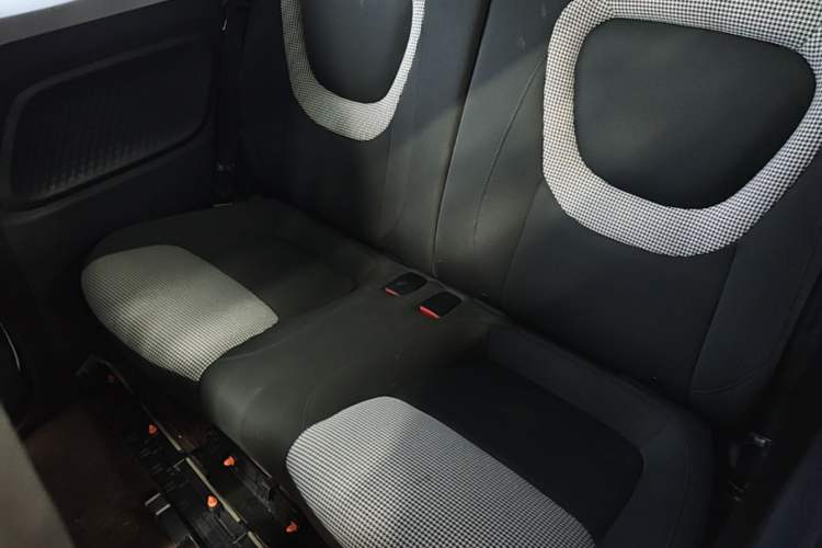 Used Wuling Hongguang MINIEV 2024 3rd Generation 215km Advanced Version Left Rear Seat