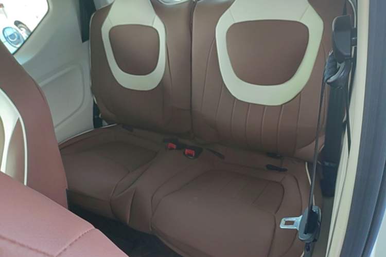 Used Wuling Hongguang MINIEV 2024 3rd Generation 215km Youth Edition Left Rear Seat