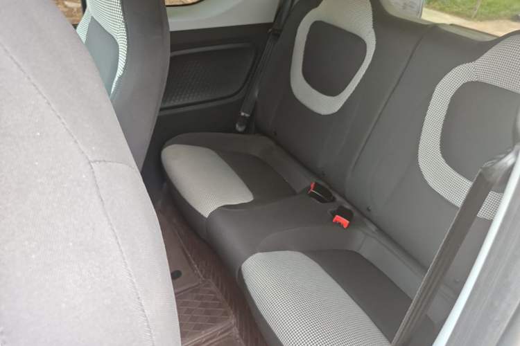 Used Wuling Hongguang MINIEV 2024 3rd Generation 215km Youth Edition Left Rear Seat