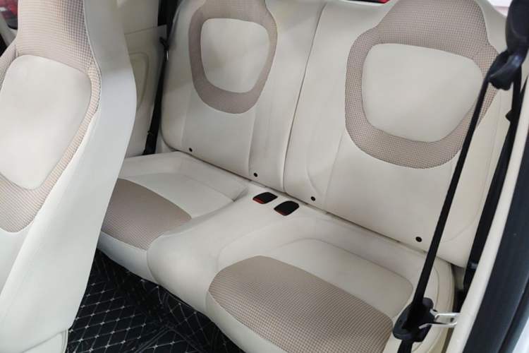 Used Wuling Hongguang MINIEV 2024 3rd Generation 215km Youth Edition Left Rear Seat