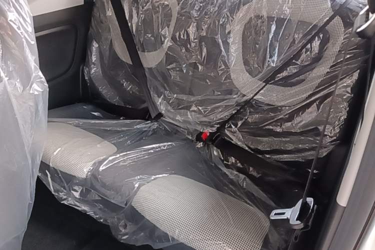 Used Wuling Hongguang MINIEV 2024 3rd Generation 215km Youth Edition Left Rear Seat