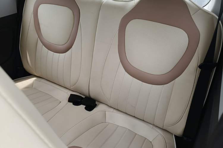Used Wuling Hongguang MINIEV 2024 3rd Generation 215km Youth Edition Left Rear Seat