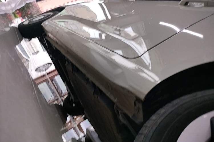 Used Wuling Hongguang MINIEV 2024 3rd Generation 215km Youth Edition Left Side Sill