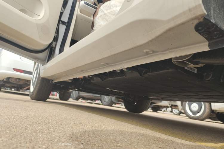 Used Wuling Hongguang MINIEV 2024 3rd Generation 215km Youth Edition Left Side Sill