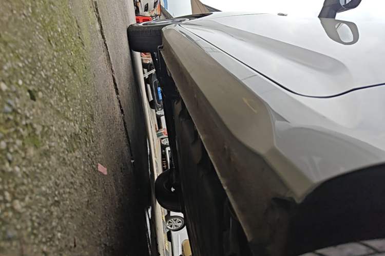 Used Wuling Hongguang MINIEV 2024 3rd Generation 215km Youth Edition Left Side Sill