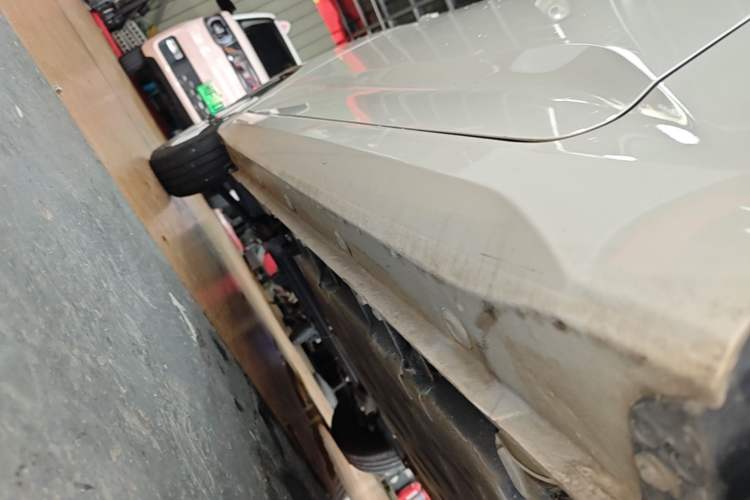 Used Wuling Hongguang MINIEV 2024 3rd Generation 215km Advanced Version Left Side Sill