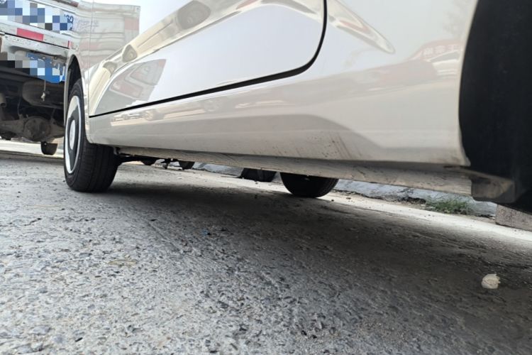 Used Wuling Hongguang MINIEV 2024 3rd Generation 215km Youth Edition Left Side Sill