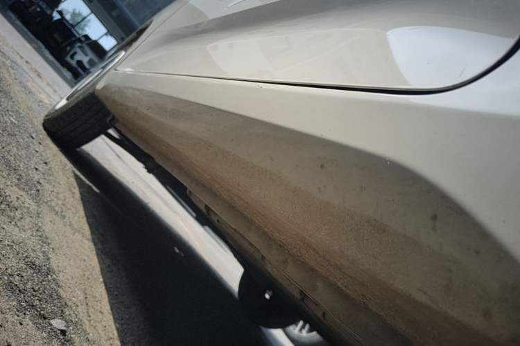 Used Wuling Hongguang MINIEV 2024 3rd Generation 215km Youth Edition Left Side Sill