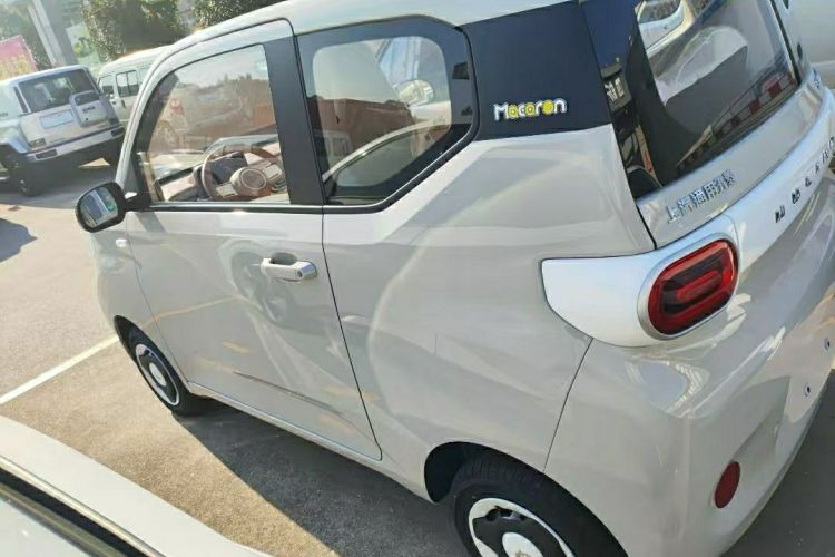 Used Wuling Hongguang MINIEV 2024 3rd Generation 215km Youth Edition Left Side Sill