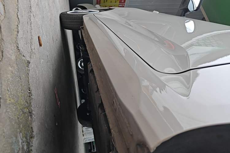 Used Wuling Hongguang MINIEV 2024 3rd Generation 215km Youth Edition Left Side Sill