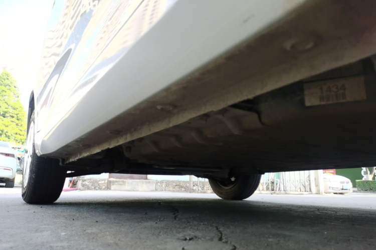 Used Wuling Hongguang MINIEV 2024 3rd Generation 215km Advanced Version Left Side Sill