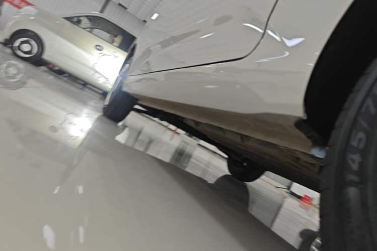 Used Wuling Hongguang MINIEV 2024 3rd Generation 215km Youth Edition Left Side Sill