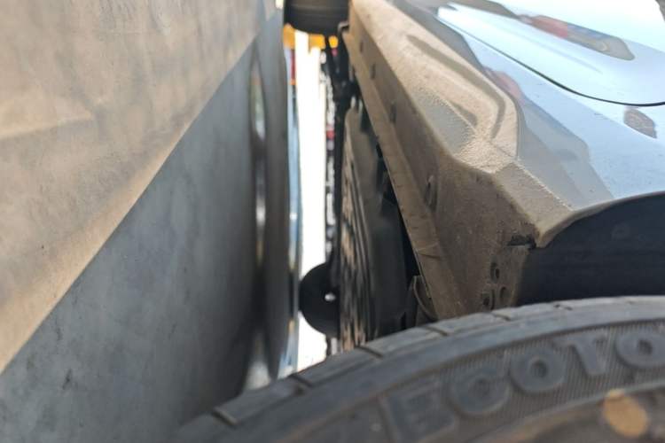 Used Wuling Hongguang MINIEV 2024 3rd Generation 215km Advanced Version Left Side Sill