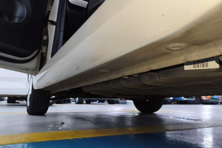 Used Wuling Hongguang MINIEV 2024 3rd Generation 215km Advanced Version Left Side Sill