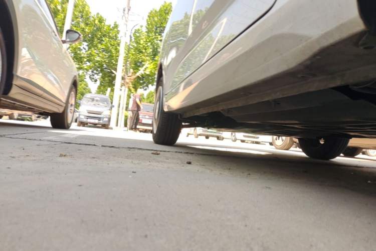 Used Wuling Hongguang MINIEV 2024 3rd Generation 215km Youth Edition Left Side Sill