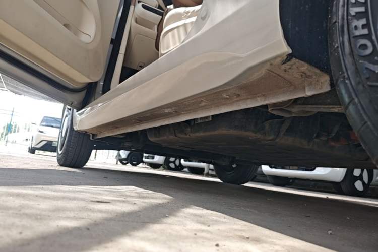 Used Wuling Hongguang MINIEV 2024 3rd Generation 170 km Left Side Sill