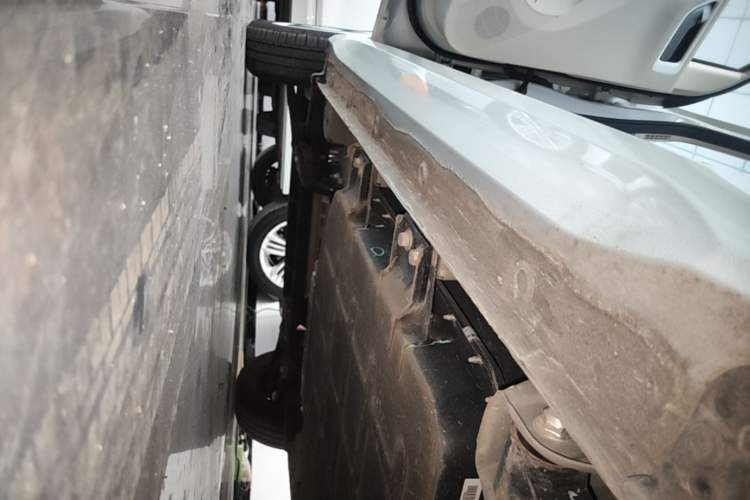 Used Wuling Hongguang MINIEV 2024 3rd Generation 215km Youth Edition Left Side Sill