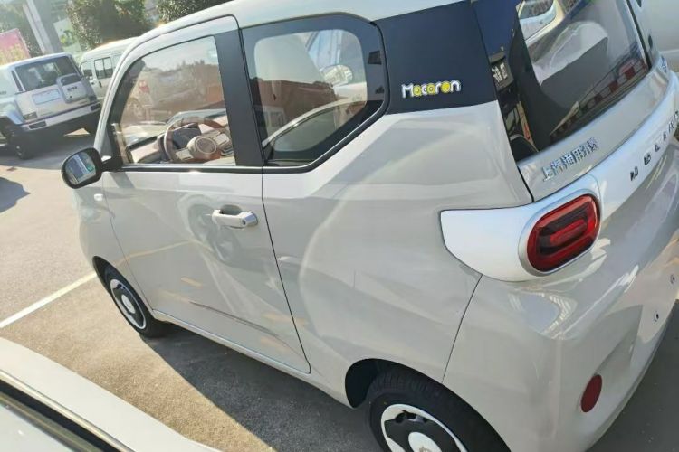Used Wuling Hongguang MINIEV 2024 3rd Generation 215km Youth Edition Left Side Sill