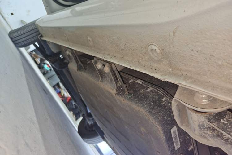 Used Wuling Hongguang MINIEV 2024 3rd Generation 215km Youth Edition Left Side Sill