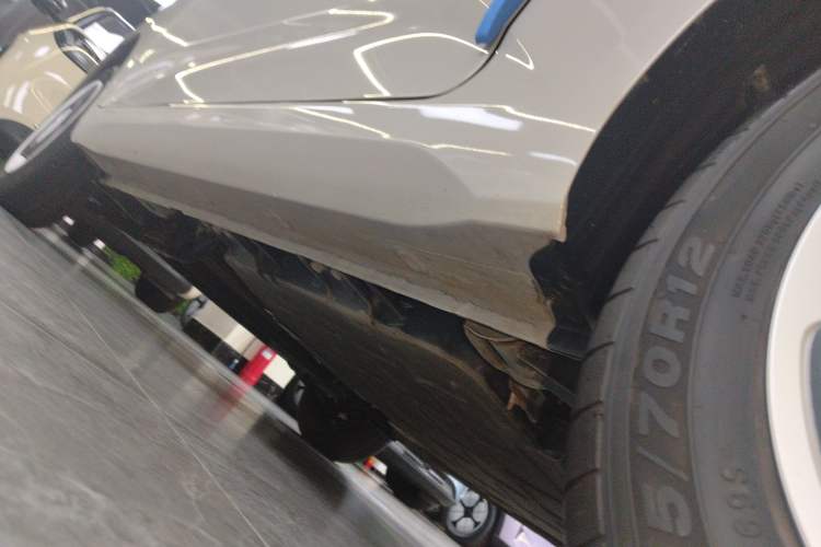 Used Wuling Hongguang MINIEV 2024 3rd Generation 215km Youth Edition Left Side Sill