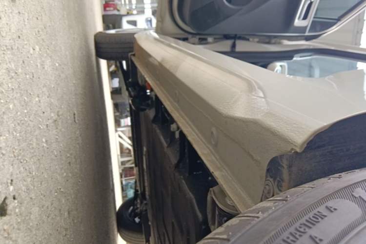 Used Wuling Hongguang MINIEV 2024 3rd Generation 215km Youth Edition Left Side Sill