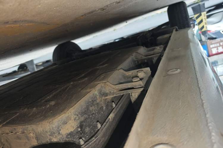 Used Wuling Hongguang MINIEV 2024 3rd Generation 215km Youth Edition Left Side Sill